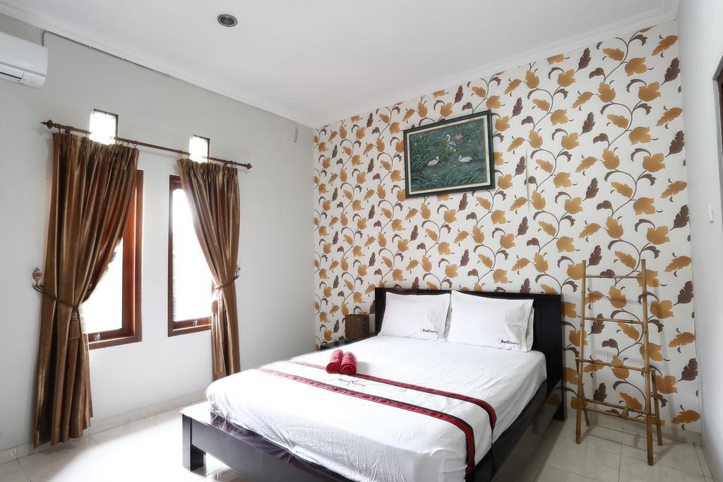 Reddoorz @ Jalan Damai Hotel Ngaglik ภายนอก รูปภาพ