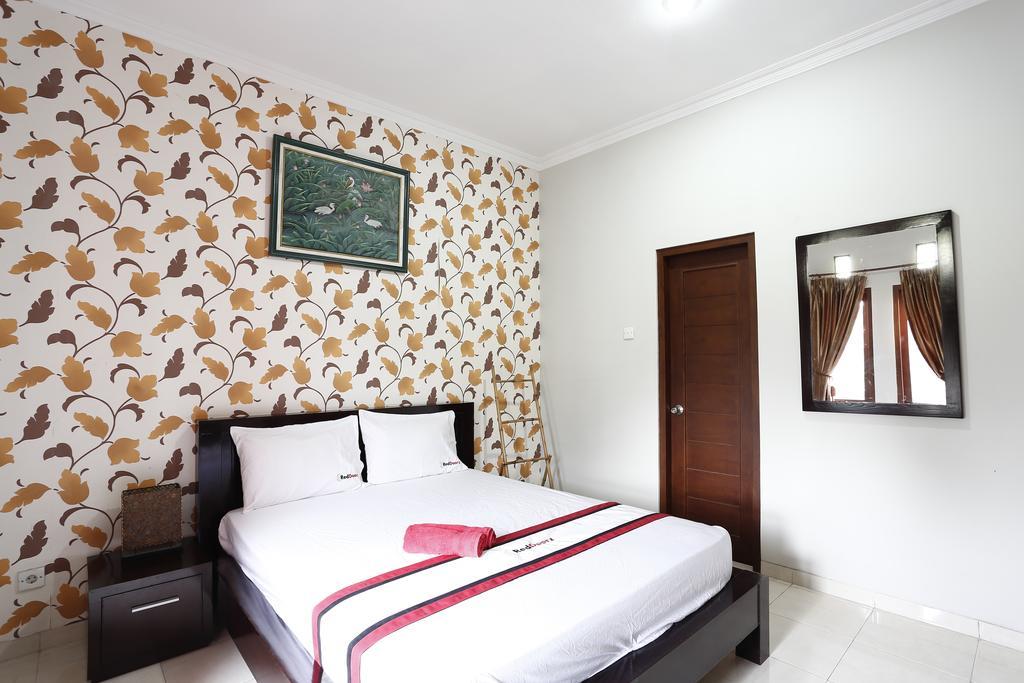 Reddoorz @ Jalan Damai Hotel Ngaglik ภายนอก รูปภาพ